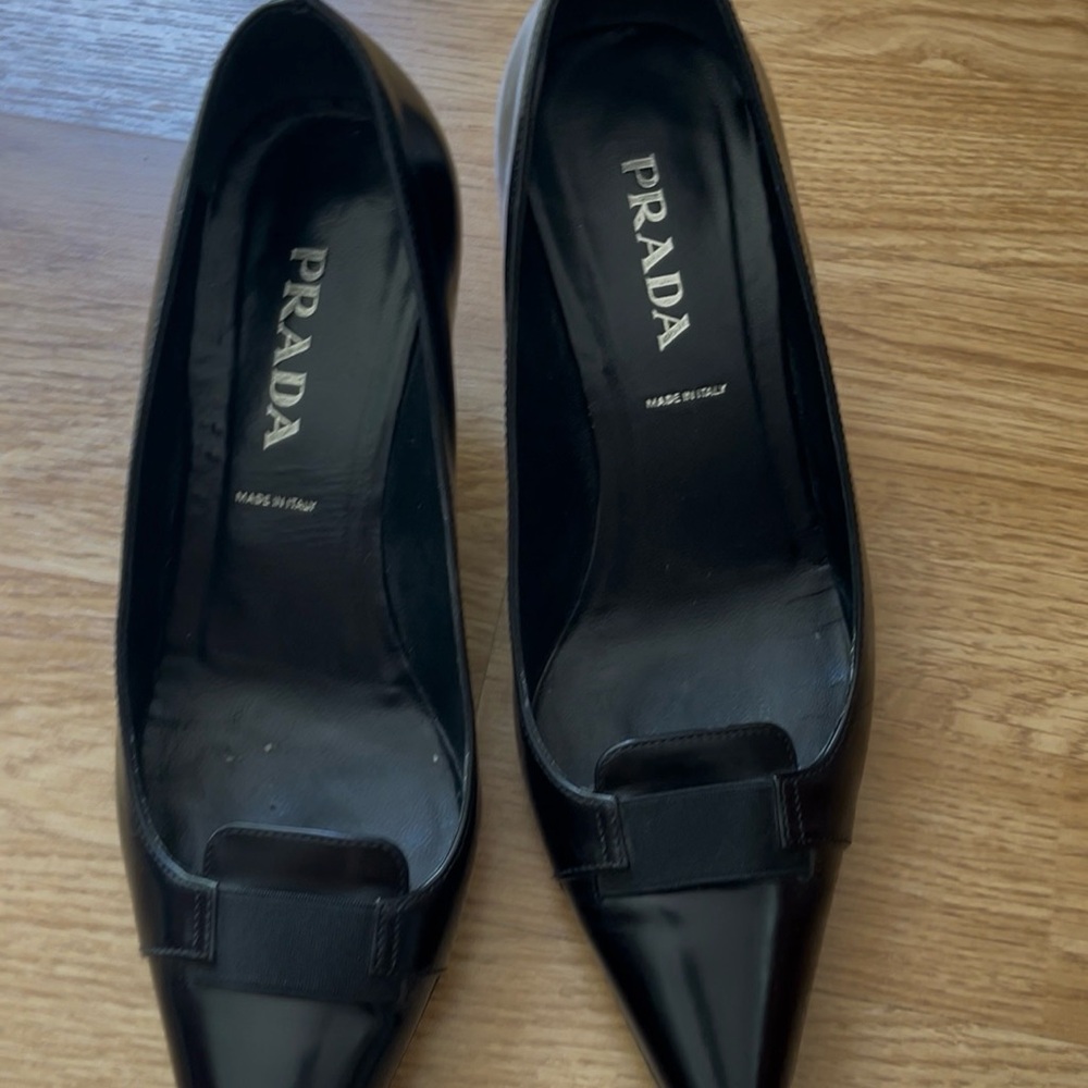 Prada Black Pointed Toe Leather Kitten Heel Loafers